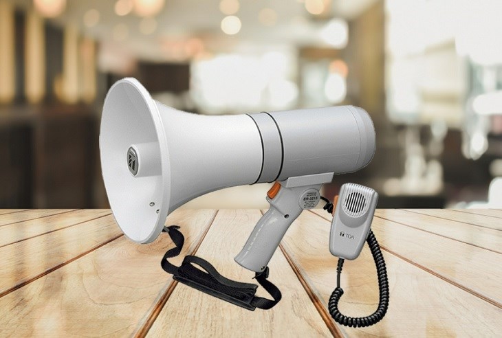 Tổng hợp những t&iacute;nh năng nổi bật của loa cầm tay th&ocirc;ng b&aacute;o